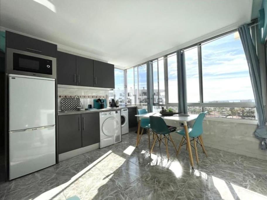 פלאייה דל אינגלז Traumhafte Wohnung Mit Panoramablick Und Pool מראה חיצוני תמונה